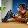 LEGO® Sestavitelná figurka: Batman™ a motorka Bat-Pod 76273