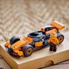 LEGO® City Jezdec F1® se závodním vozem McLaren 60442