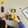 LEGO® Technic Kolový nakladač Volvo L120 Electric 42209  VOLVO L120 ELECTRIC WHEEL LOADER